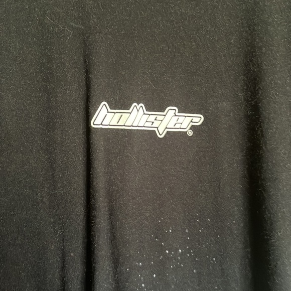 Guy’s Tee - Picture 2 of 3